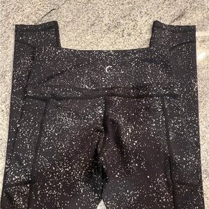ZYIA Black and White Speckled Leggings